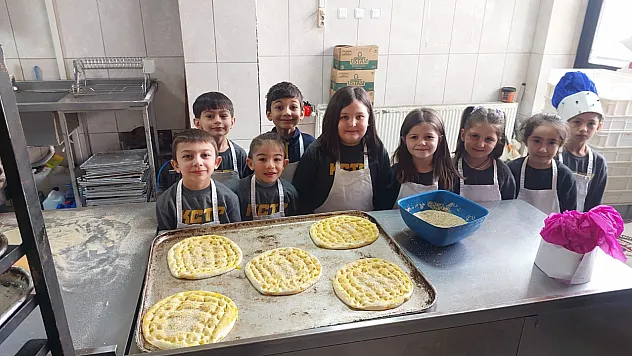 Kocatepe İlkokulu Öğrencileri Pidelerini Kendileri Yaptı