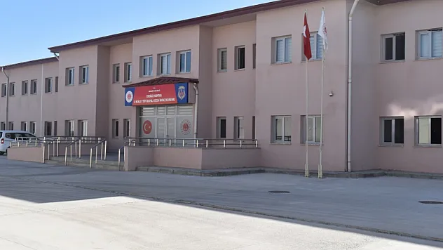 Konya Cezaevi'nde İsyan İddiasına Resmi Yalanlama: 8 Kişi Hakkında Gözaltı Kararı