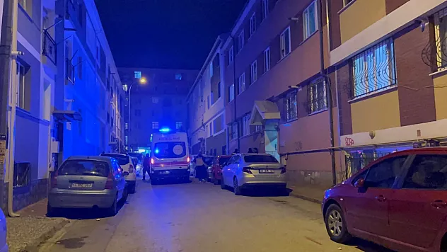 Kötü Koku İhbarı Üzerine Gelen Ekipler, Yaşlı Adamı Evinde Ölü Buldu