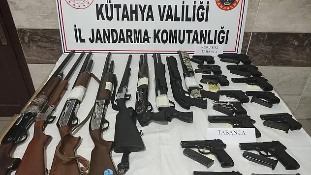 Köydeki asker eğlencesinde cephanelik çıktı