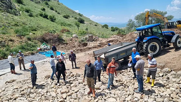Köyün İçme Suyu Hattı İmece Usulüyle Yenilendi