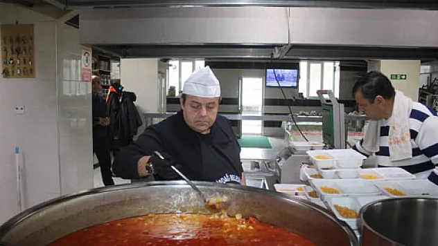 Koyuncu: Belediye aşevi ihtiyaç sahiplerinin hizmetinde
