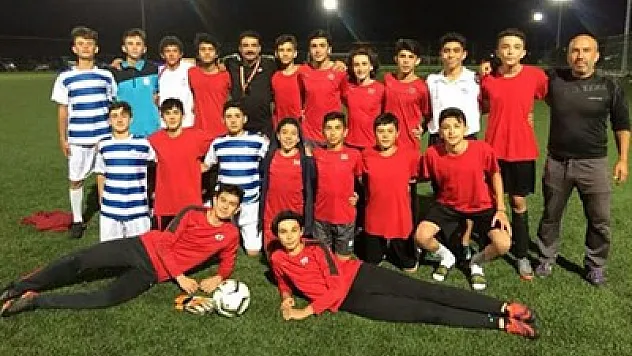 Küçük ve genç Jetler kamptalar