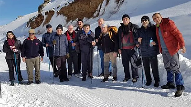 Kumalar'ın zirvesine yürüyüş