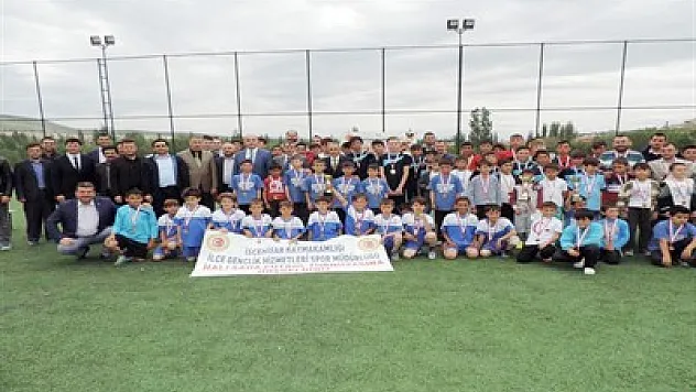 Kupalar sahiplerini buldu – Kocatepe Gazetesi