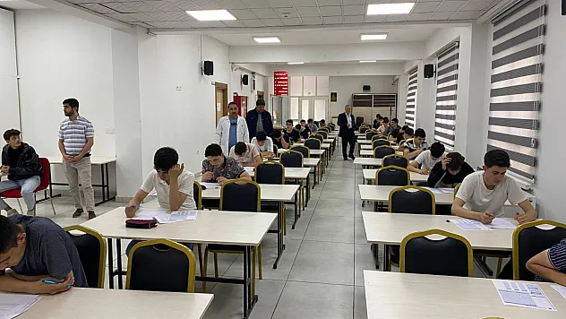 Kur'an-ı Anlama ve İslami İlimler Programı Sınavları Tamamlandı