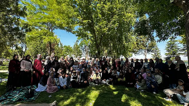 Kur'an Kursiyerlerine Motivasyon Pikniği Düzenlendi
