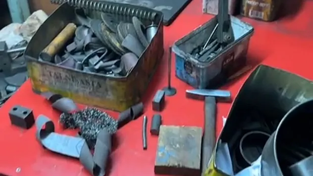 Kuru Sıkı Tabancaları Gerçek Silaha Çeviren Şahıs Yakalandı