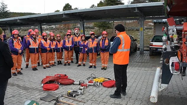 Kütahya'da Arama Kurtarma Gönüllülerine Orman Yangınlarına Müdahale Eğitimi