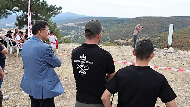 Kütahya'da Atıcılık Yarışmaları Düzenlendi