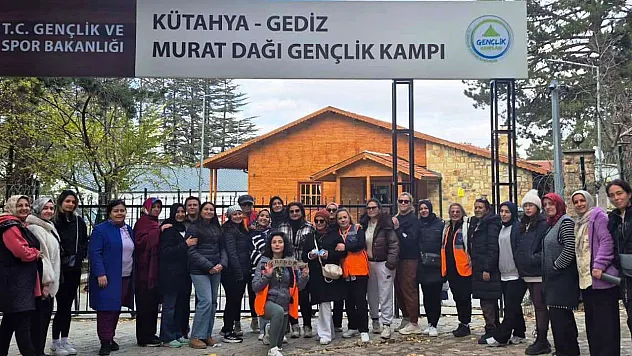 Kütahya Kadın Destek AFAD Gönüllülerinden Murat Dağı Kamp Merkezinde Etkinlik