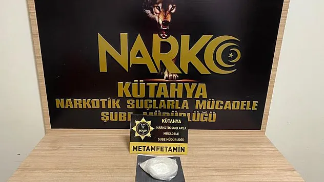 Kütahya'da Eşyaları Arasında Uyuşturucu Bulunan İranlı Yolcu Tutuklandı