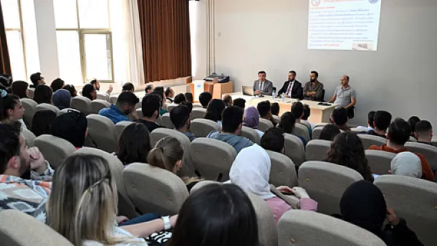 'Lisansüstü Eğitimin Önemi' Seminerinin ilk Mühendislik Fakültesi’nde
