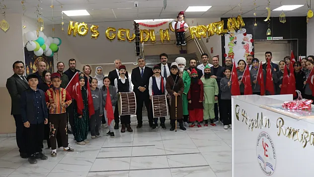 'Maarif Anlayışının Temelini Erdem, Edep Ve Sorumluluk Oluşturur'