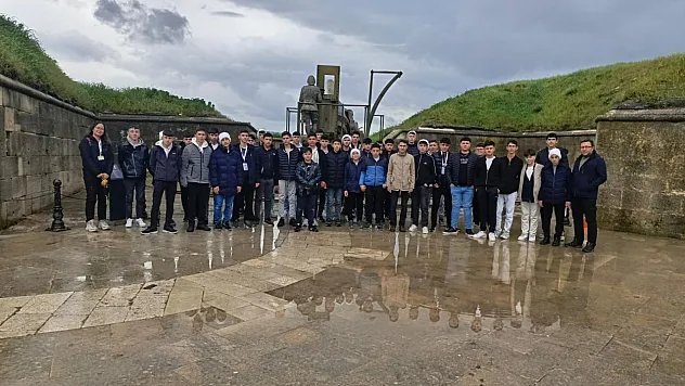 Madeni Sanatkârlar Odaları Öncülük Etti, Çıraklar Çanakkale'yi İnceledi