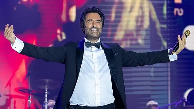 Mahsun Kırmızıgül'den Sürpriz… 25 Efsane Şarkıyı Yeniden Seslendirdi