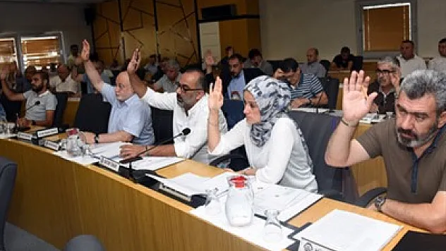 Meclis bugün toplanıyor