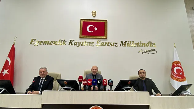Meclis'te İki Önemli Dosya Komisyonlarda