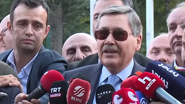 Melih Gökçek İfade Verdi: Sakız Çiğnemesi Gündem Oldu
