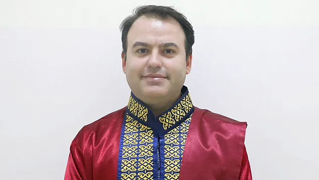 Meme Kanseriyle Mücadelede Altın Kural: 'Bedeninizi Tanıyın, Belirti Beklemeyin'