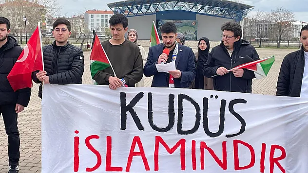 'Mescid-i Aksa Kısıtlama Olmadan İbadete Açılmalı'