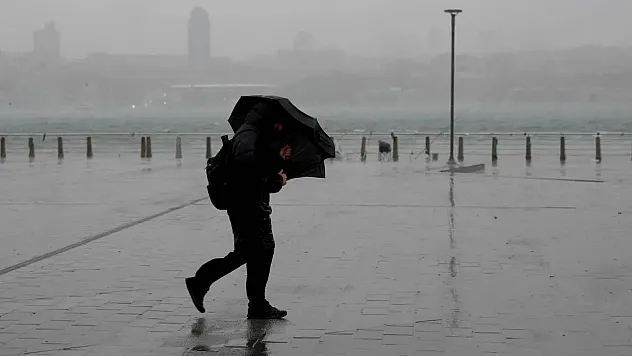 Meteoroloji'den Doğu Akdeniz İçin Fırtına Uyarısı: Deniz Ulaşımında Aksamalara Dikkat