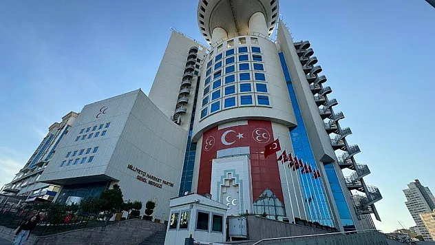 MHP'de İstanbul İl ve 39 İlçe Teşkilatı Feshedildi