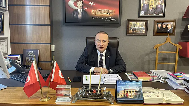 MHP'de İstifa Depremi: İzzet Ulvi Yönter Görevinden Ayrıldı! 'Ajan' Tartışması Büyüyor