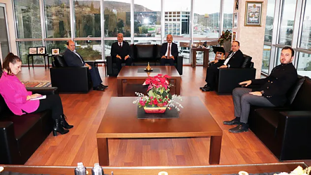 MHP'den hayırlı olsun ziyareti