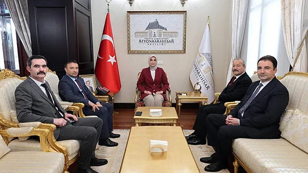 MHP'nin Başkan Adayı Küçükkurt İl Protokolünü Ziyaret Etti