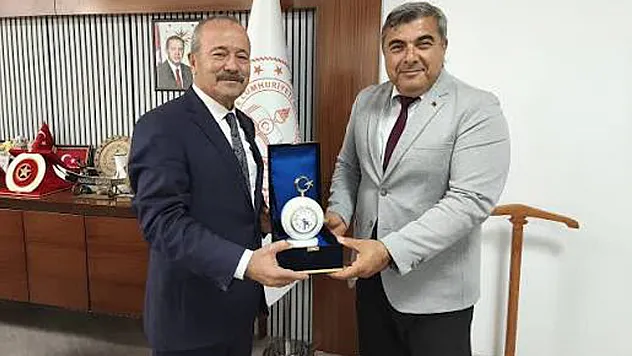 Milletvekili Taytak'tan Miraç Sünnetci'ye Hizmet Teşekkürü