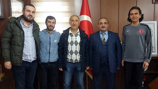 Milli Atletler Şahin'i ziyaret etti