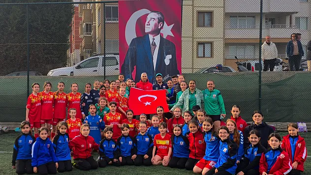 Milli Takım Hocası'ndan Ziyaret