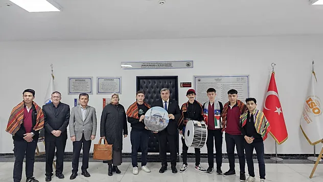 'Milli Ve Manevi Hassasiyetleri Yüksek Bir Nesil Yetiştireceğiz'