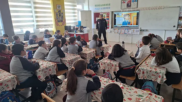 Minik Öğrenciler Afetlere Karşı Bilinçleniyor