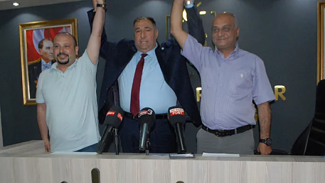 Mısırlıoğlu, Cumhur İttifakı'nın  siyasilerine veryansın etti