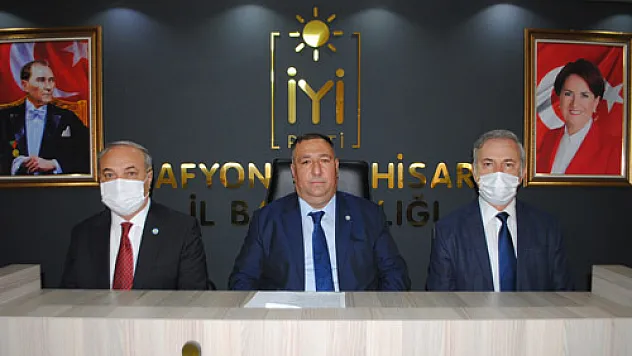Mısırlıoğlu'ndan iktidara eleştiri bombardımanı