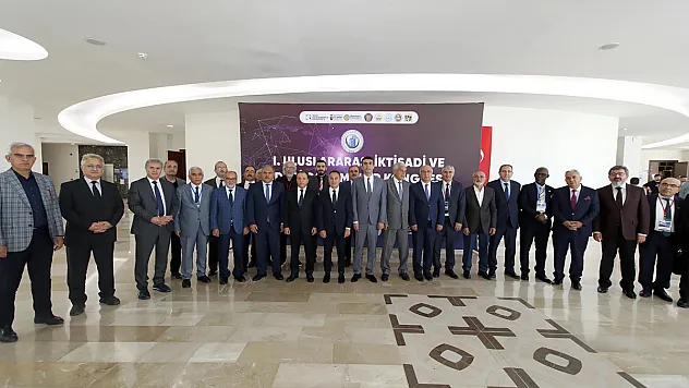 'Modernite Tamamlanmamış Bir Projedir'