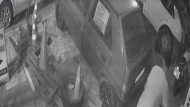 Motosiklet Hırsızları Kameradan Kaçamadı
