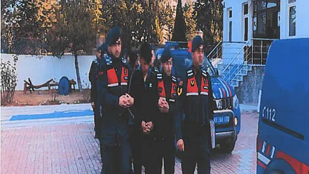 Motosiklet hırsızları yakalandı