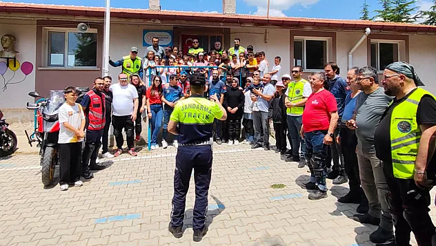 Motosikletçiler, Öğrencilere Verdikleri Sözü Tuttu