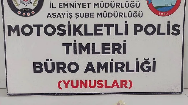Motosikletli şahsın üzerinde uyuşturucu bulundu