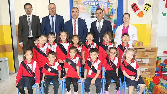 Müdür Altınkaynak Öğrencileri Yalnız Bırakmıyor