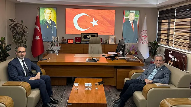Müdür Öztürk'e, Bilim İnsanından Ziyaret