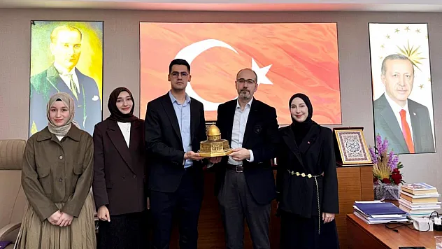Müdür Öztürk, Gençlerle Bir Araya Geldi