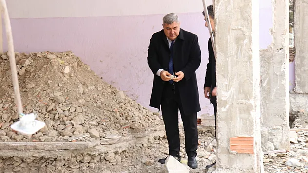 Müdür Sünnetci, Çay'da Okul İnşaatını İnceledi