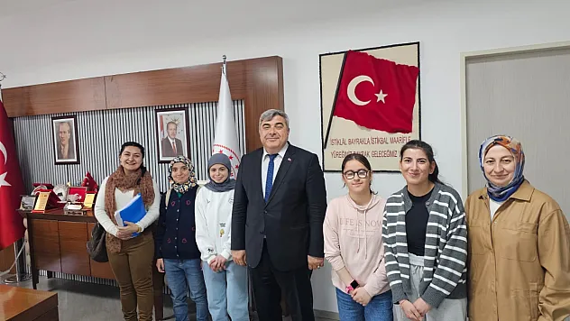 Müdür Sünnetci, Helsinki Stajını Bitiren Öğrencileri Kabul Etti