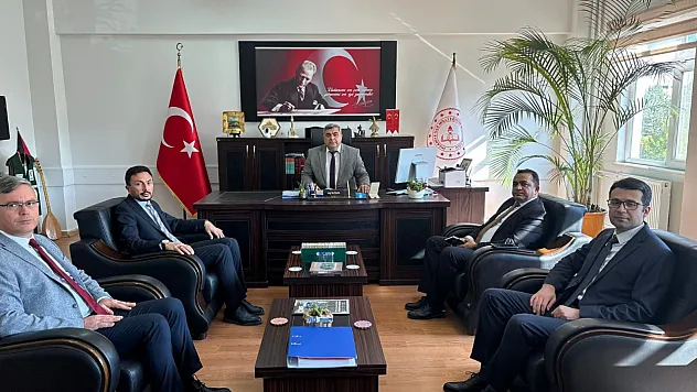 Müdür Sünnetci, İhsaniye'de Temaslarda Bulundu