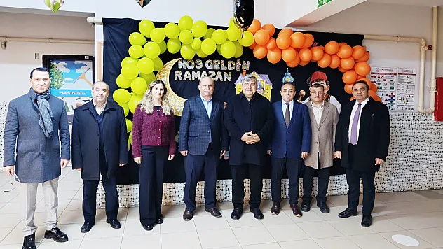 Müdür Sünnetci, Öğrencilerle İftar Sofrasında