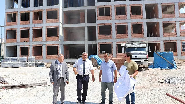 Müdür Sünnetci, Okul İnşaatında İncelemede Bulundu